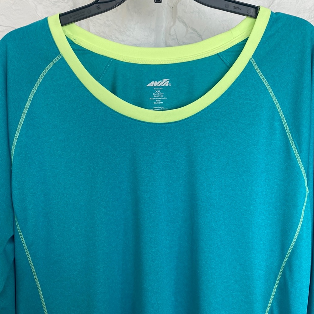 Avia XXL deep Aqua W/ light green neckline and accent stitching long sleeve